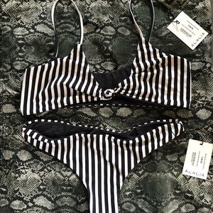 BNWT Paris Set